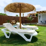 Le Petit Casa Con Piscina Privada Feriehus