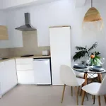 Le Petit Casa Con Piscina Privada בית נופש קוניל דה לה פרונטרה