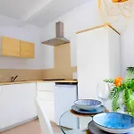 בית נופש Le Petit Casa Con Piscina Privada